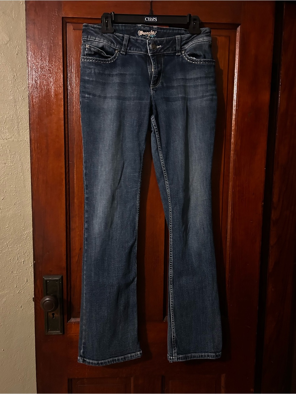 Wrangler Women's Bootcut Jeans in Faded Blue